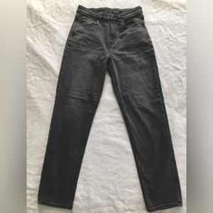 American Eagle Black Mom Jean